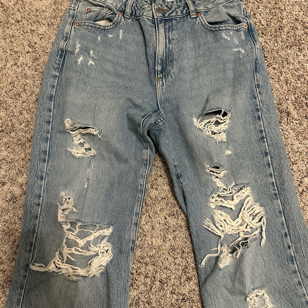 Garage Distressed Blue Jeans